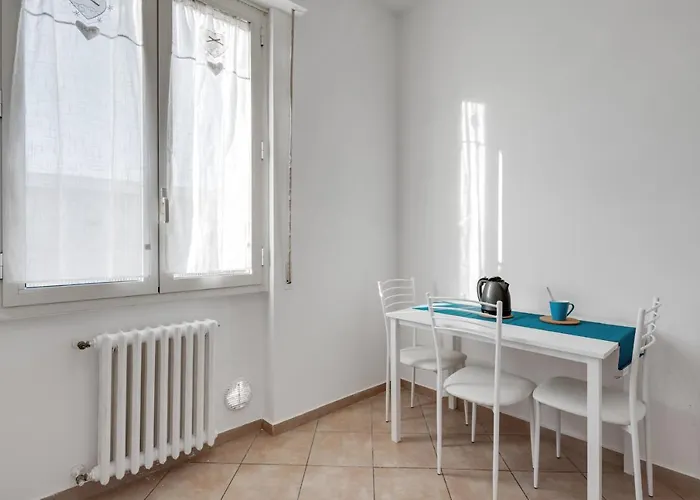 Appartamento Guesthost - Lulli Cozy With Balcony