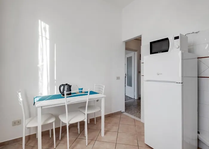 Appartamento Guesthost - Lulli Cozy With Balcony