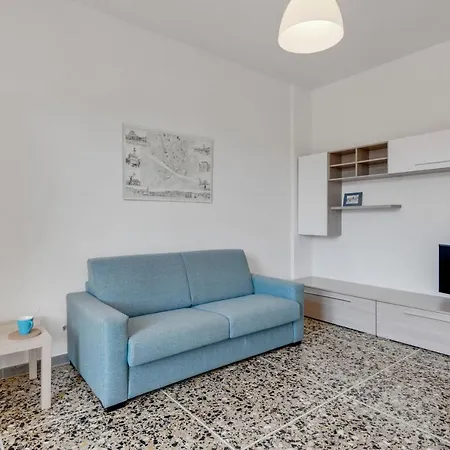 Lulli Cozy With Balcony Διαμέρισμα *